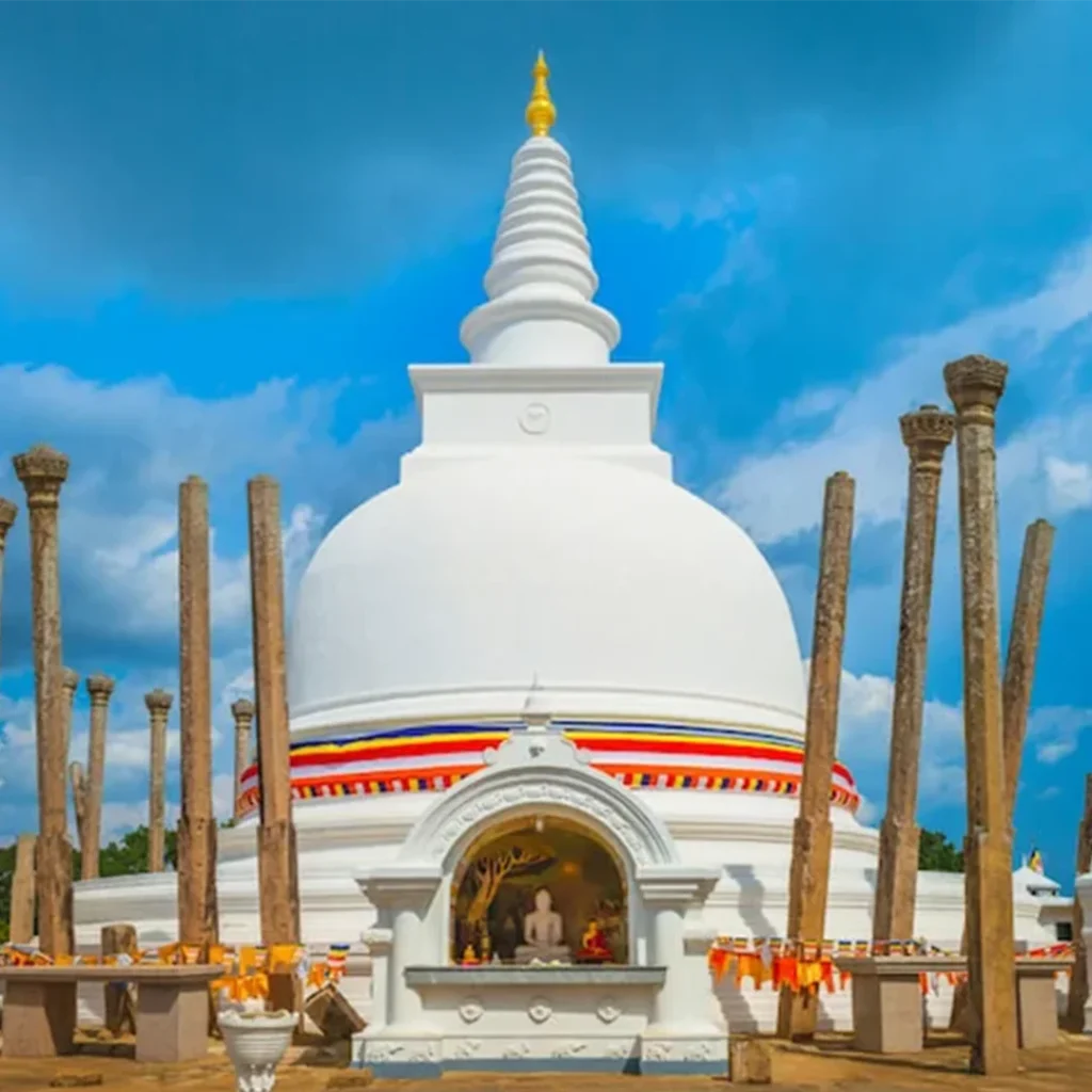 Image of Thuparamaya Stupa in Anuradhapura Sri Lanka