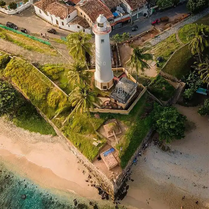 must visit places galle sri lanka lighthouse