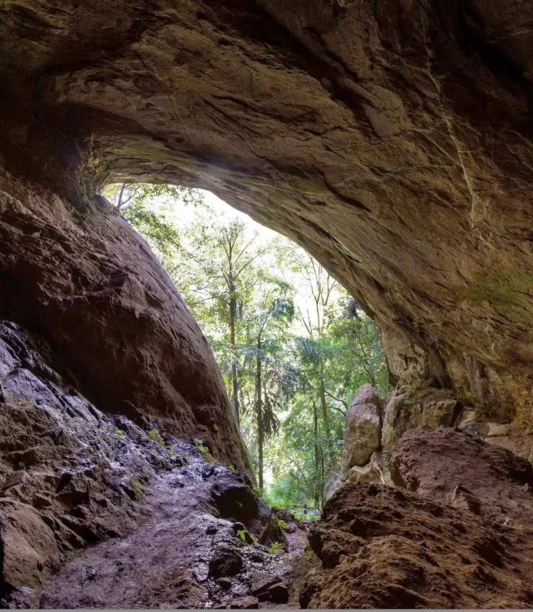 Ravana Cave in Ella, Sri Lanka